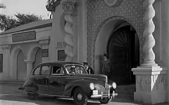 1940 Lincoln Zephyr Sedan [06H-73]