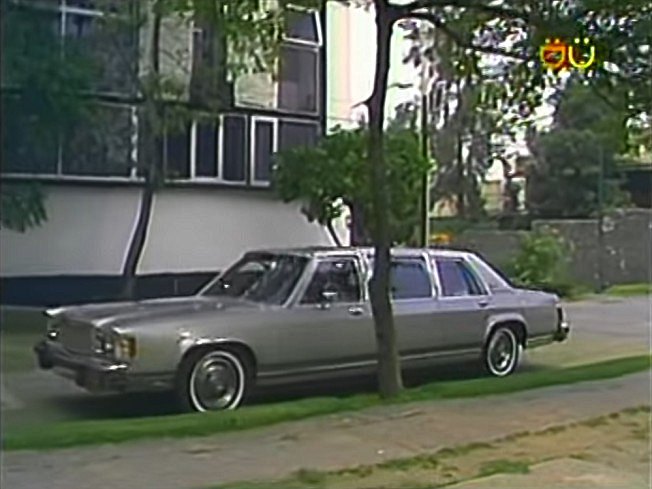 Ford Grand Marquis Stretched Limousine