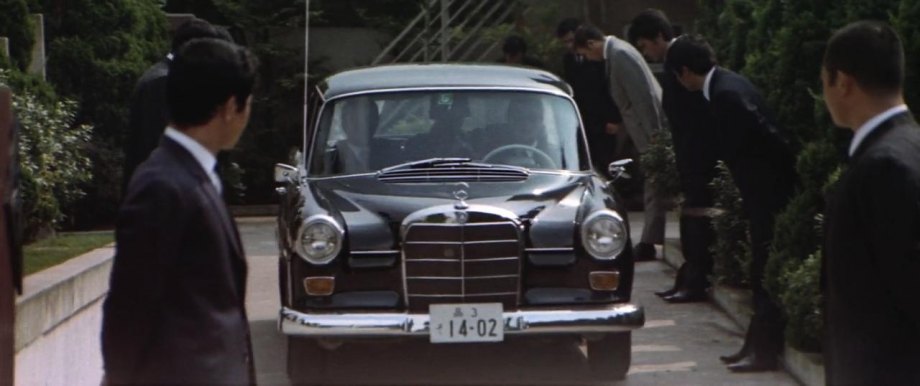 1966 Mercedes-Benz 200 [W110]