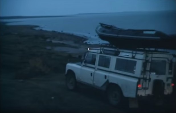 Land-Rover 109'' Series III Station Wagon