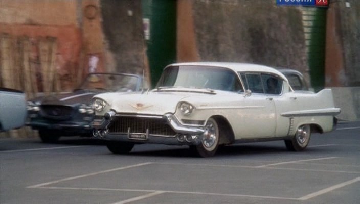 1957 Cadillac Sedan DeVille [6239DX]