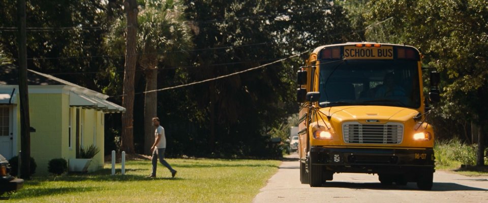 2004 Thomas Built Saf-T-Liner C2