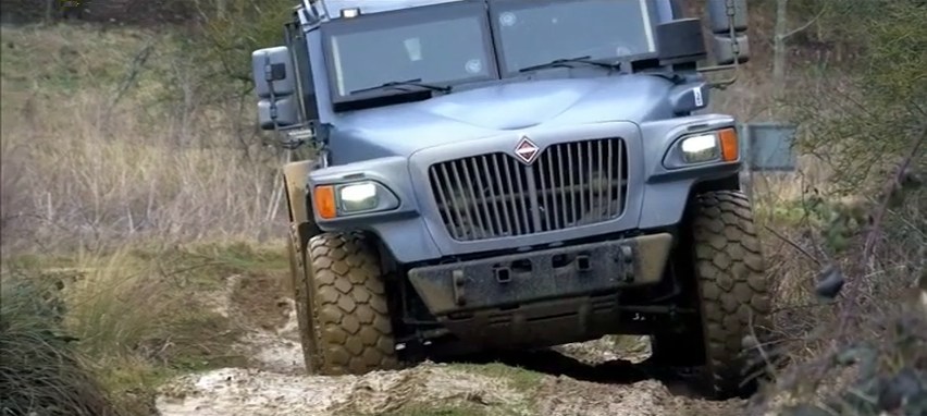 2010 Navistar MXT