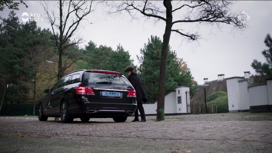 2015 Mercedes-Benz E 220 T BLUETEC [S212]