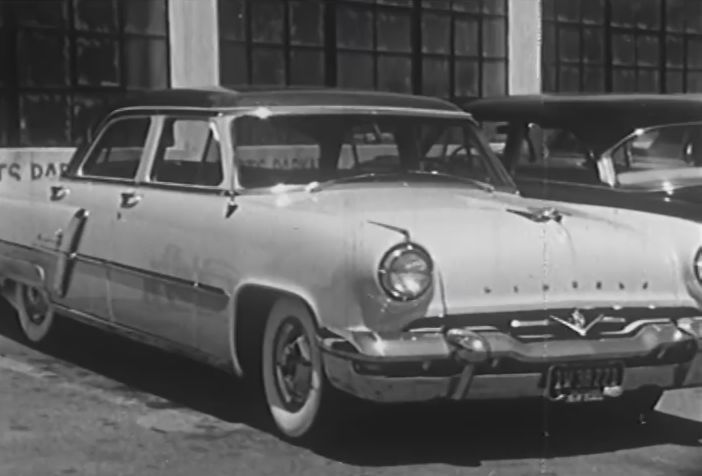 1953 Lincoln Cosmopolitan Four-Door Sedan [73A]