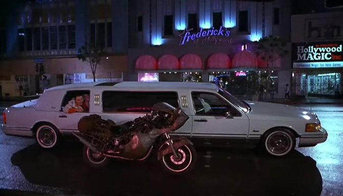 1991 Lincoln Town Car Stretched Limousine Classic Limousine 'Beverly'