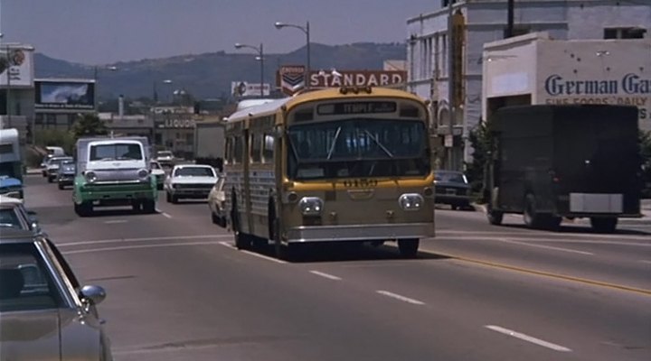 Grumman-Olson P-800 UPS Truck