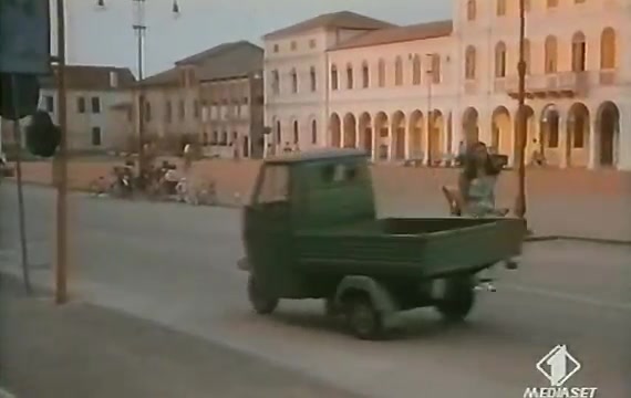 Piaggio Ape