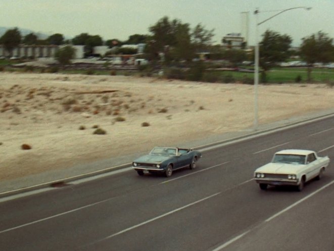 1963 Oldsmobile Dynamic 88 Holiday 4 door hardtop