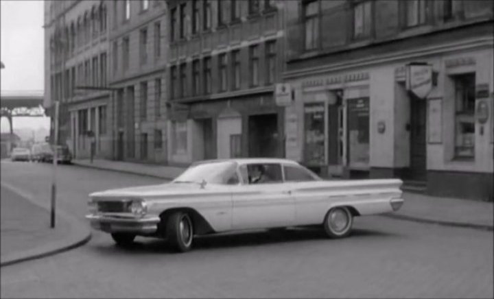 1960 Pontiac Parisienne Sport Coupe