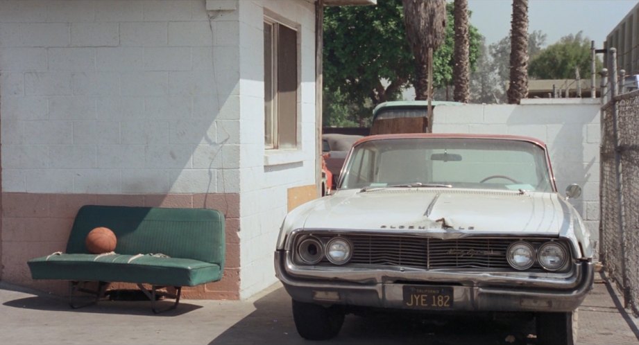 1962 Oldsmobile 98 Holiday Sedan