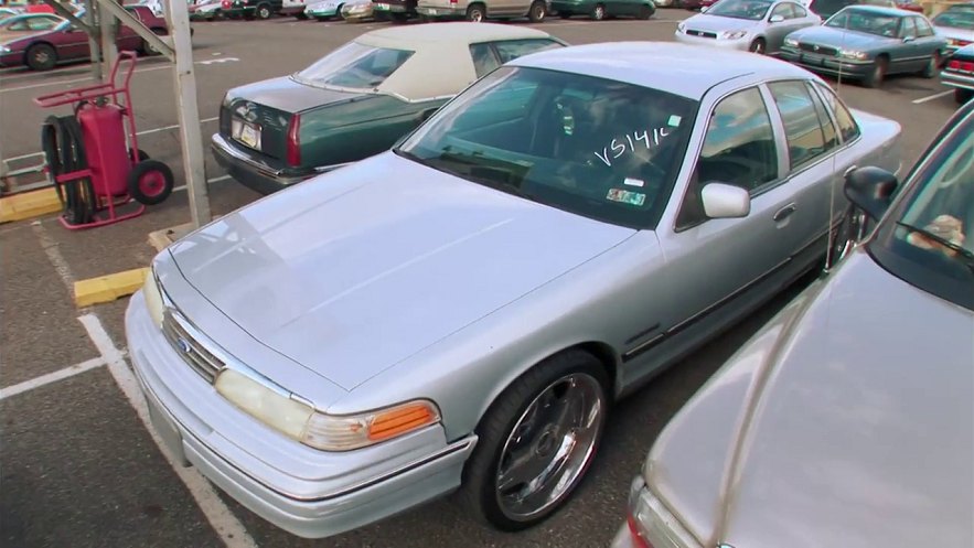 1993 Ford Crown Victoria LX [P74]