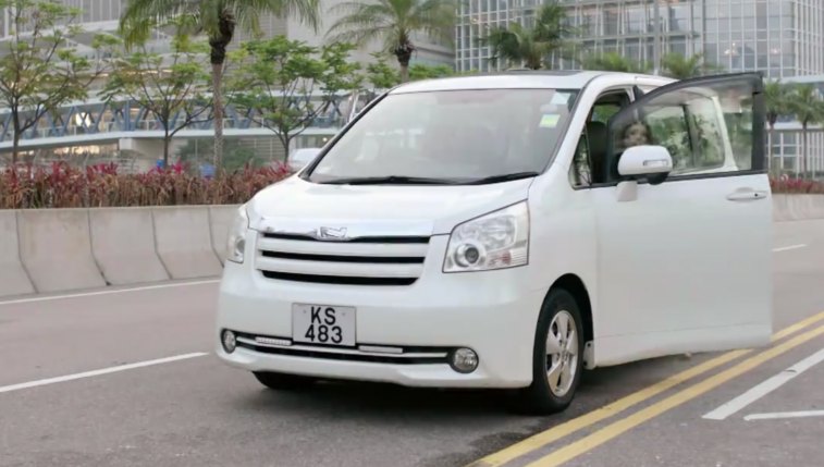 2007 Toyota Noah [R70]