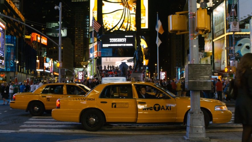 2006 Ford Crown Victoria Commercial Taxi Package LWB [P70]