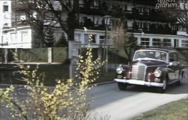 1958 Mercedes-Benz 300 d mit Schiebedach 'Adenauer' [W189.011]