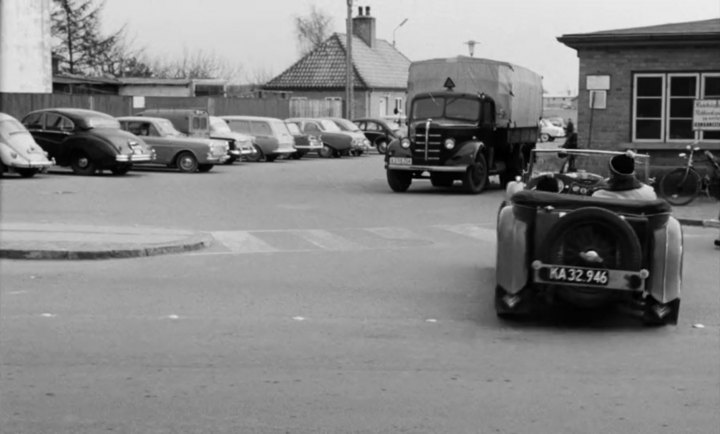 1946 Bedford M-Type