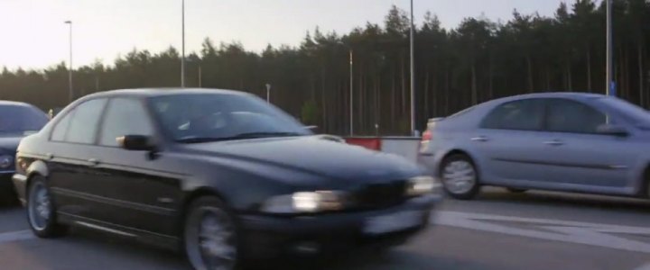 BMW 5 [E39]