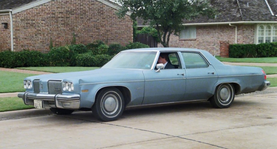 1974 Oldsmobile Delta 88 Town Sedan