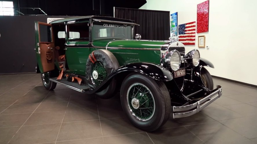 1928 Cadillac Series 341 Town Sedan