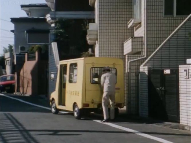 1984 Daihatsu Mira Walk-Through Van [L55V]