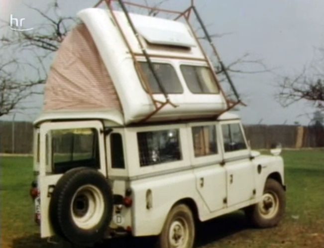 1977 Land-Rover 109'' Series III Station Wagon Dormobile