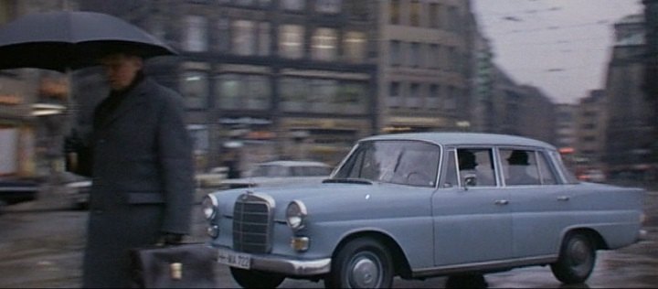 1966 Mercedes-Benz 200 [W110]