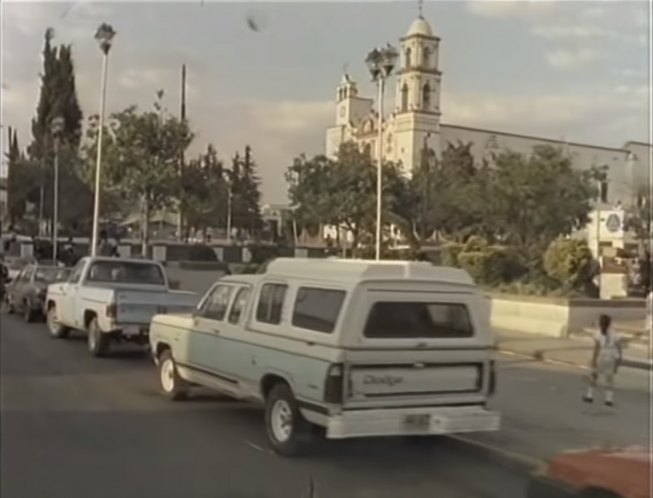 1974 Dodge D-100 Cabina Y Media