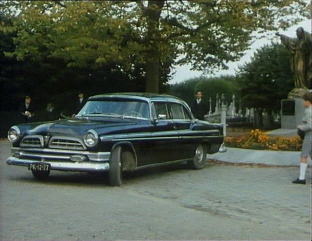 1955 Chrysler New Yorker De Luxe 4-Door Sedan [C-68]