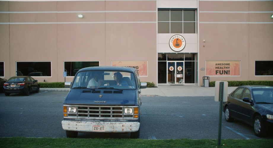 1986 Dodge Ram Wagon