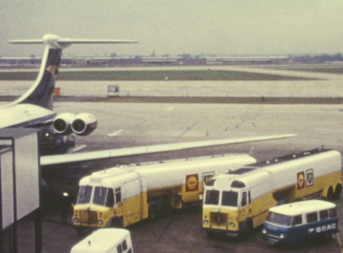 AEC Mammoth Major 6 Dyson Hawker-Siddeley Aircraft Refueller