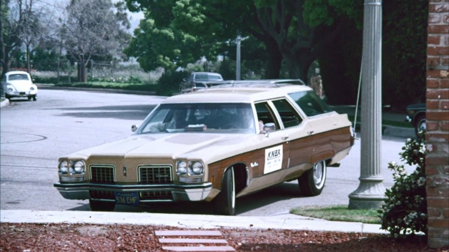 1972 Oldsmobile Custom Cruiser