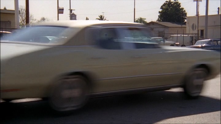 1971 Oldsmobile Cutlass Town Sedan