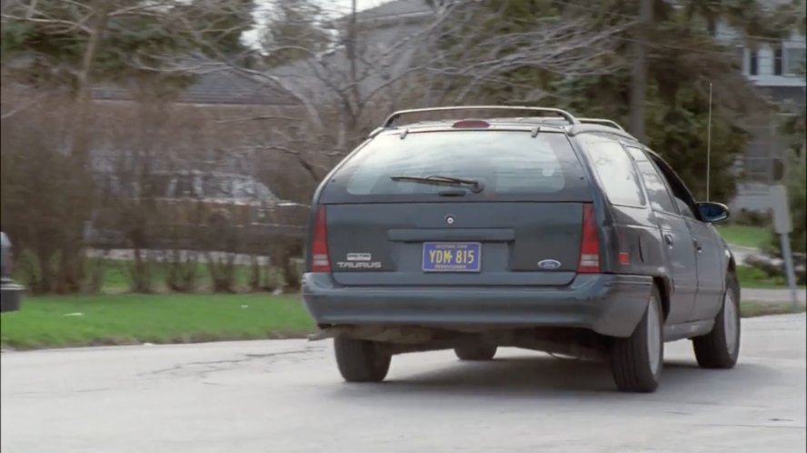 1986 Ford Taurus Wagon [DN5]