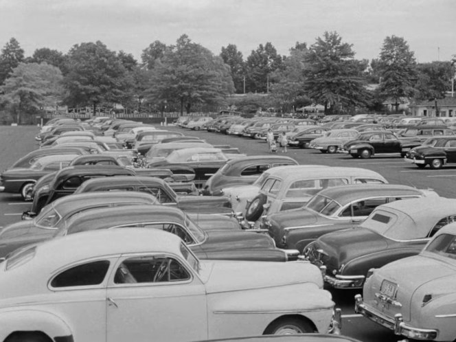 1941 Oldsmobile 70 Dynamic Cruiser Club Sedan