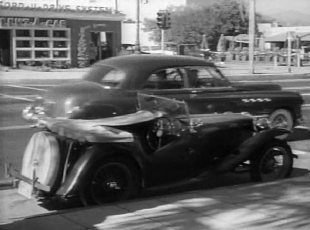 1949 Buick Roadmaster 4-door Sedan [71]