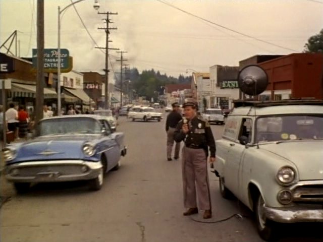 1957 Oldsmobile Super 88 Holiday Sedan [3639SD]