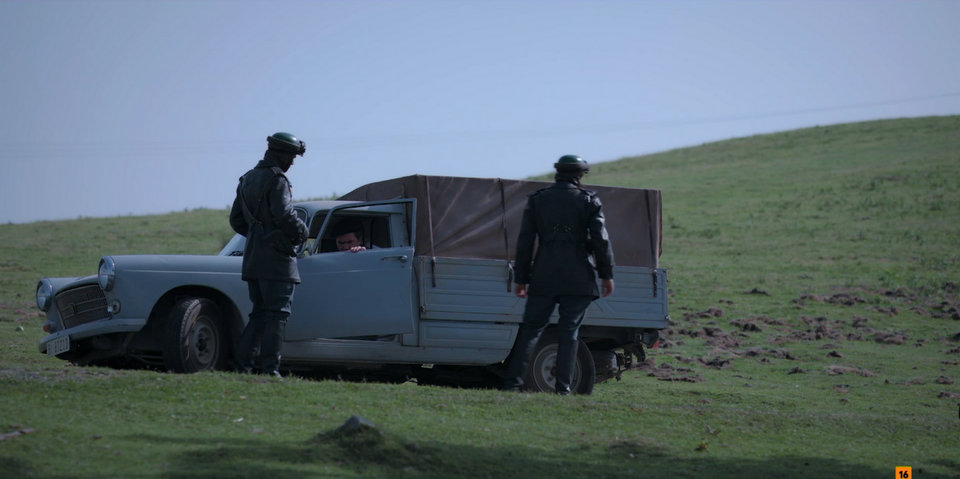 Peugeot 404 Camionnette Bâchée