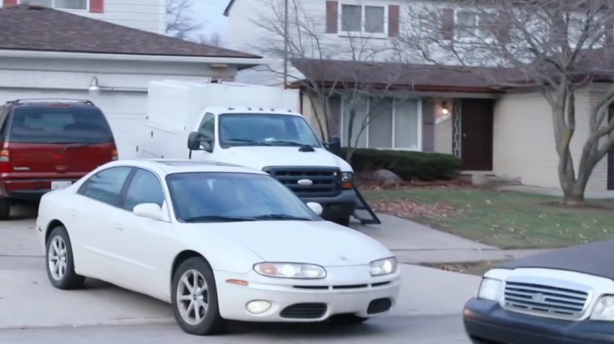 2001 Oldsmobile Aurora [GMX160]