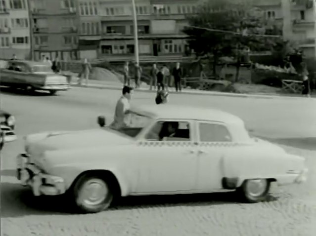 1952 Studebaker Champion Regal 4-door Sedan [12G-W5]