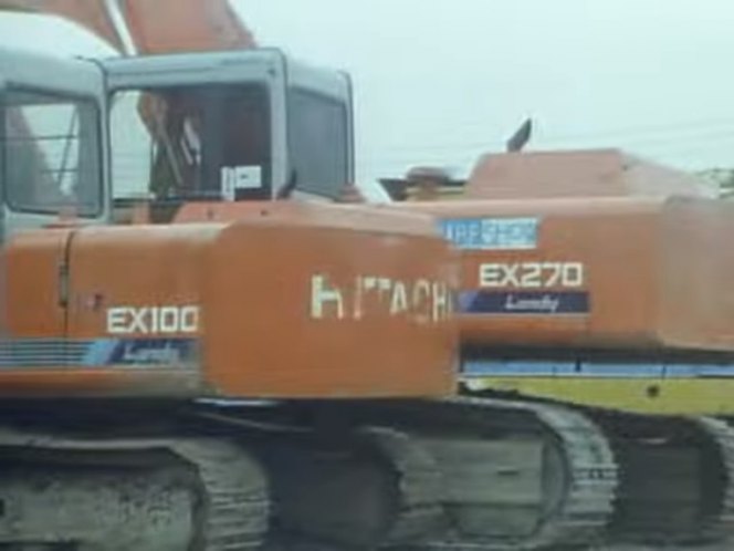 Hitachi EX 270