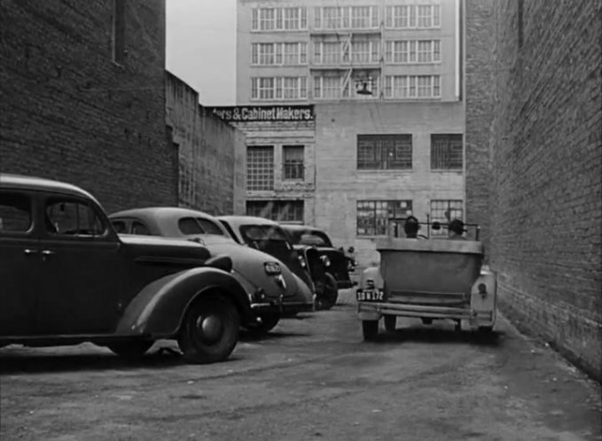 1939 Ford V8 Standard Coupe [922A]