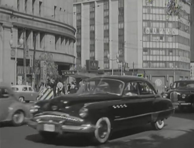 1949 Buick Roadmaster 4-door Sedan [71]