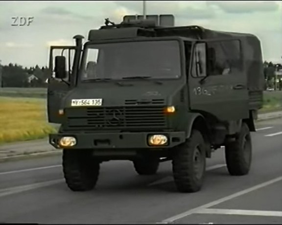 Mercedes-Benz Unimog U 1300/L Lkw 2 t tmil gl [435]