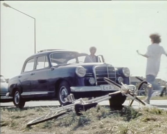 1960 Mercedes-Benz 180 b mit Schiebedach [W120.011]