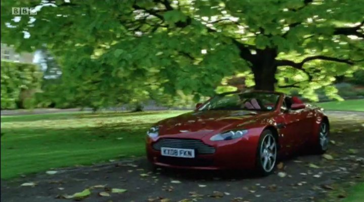 Aston Martin V8 Vantage Roadster