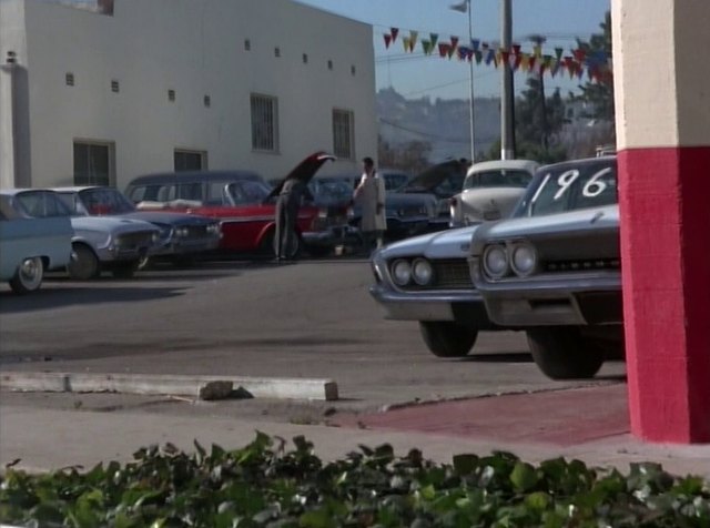 1961 Oldsmobile Dynamic 88 Celebrity Sedan [3269]