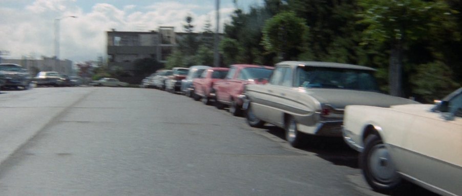 1961 Oldsmobile Dynamic 88 4 door sedan