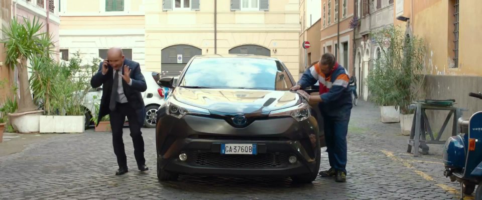 2020 Toyota C-HR Hybrid [ZYX10]