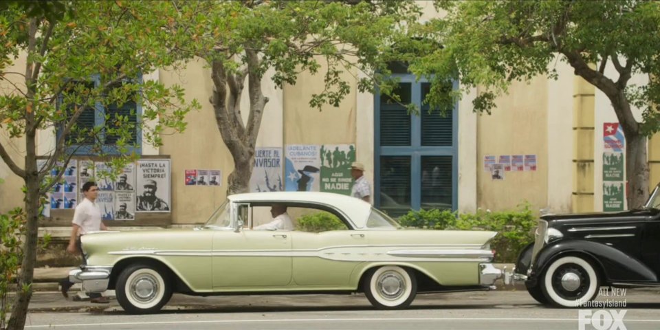 1957 Pontiac Star Chief