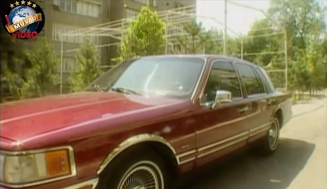 1991 Lincoln Town Car